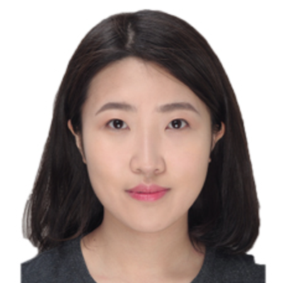 Shiyu Sun, IST PhD student at Mason, wears a gray t-shirt in her profile.
